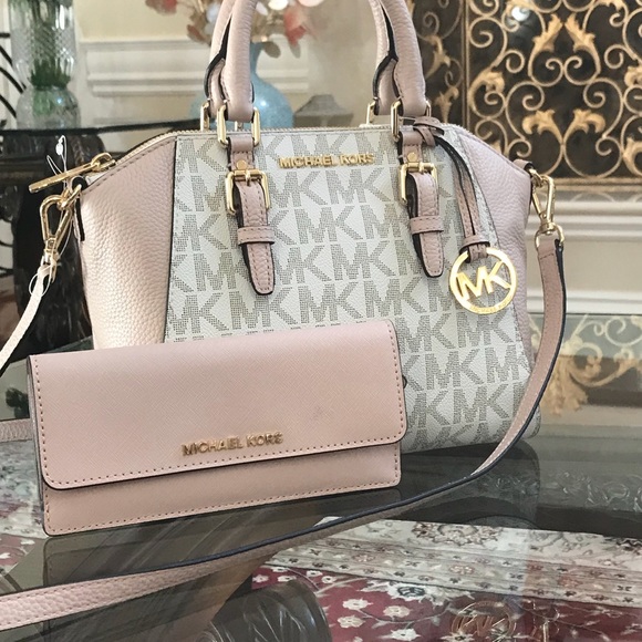 Authentic Michael Kors medium Ciara handbag&wallet - Picture 6 of 8